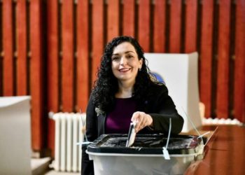 Presidentja Osmani u bën ftesë qytetarëve të votojnë: Kosova është e juaja, e ardhmja është në duart tuaja
