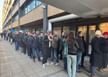 Ditë historike’ ambasadori Ajeti publikon pamjet nga votimi në ambasadat e Kosovës, Gjermani e Danimarkë