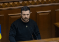 Zelenskyn ‘nuk e duan’ as të vetët, Parlamenti ukrainas dështon të miratojë rezolutën pro tij