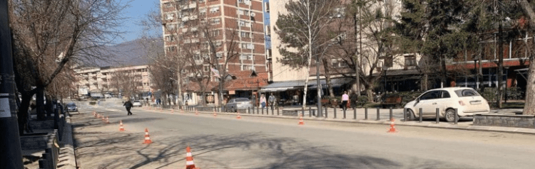 Largohen makinat nga rruga “Mbreti Petar’, pritet shenjëzimi i saj