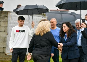 Presidentja viziton Krushën e Vogël dhe falënderon diasporën për mbështetje
