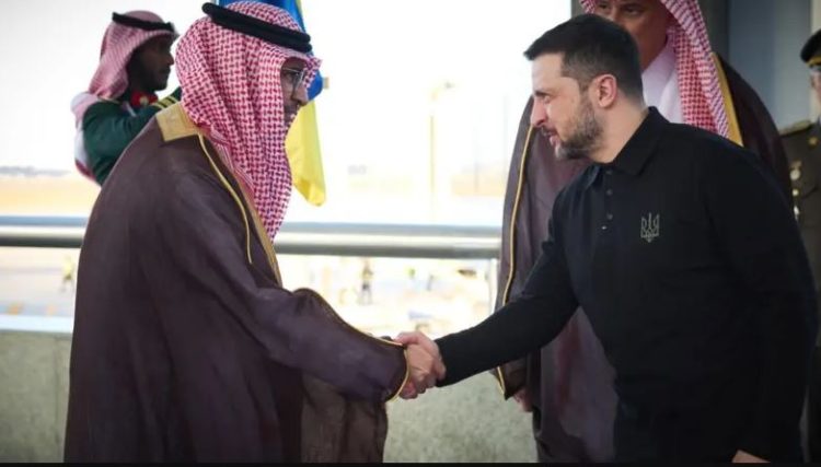 Zelensky mbërrin në Arabinë Saudite