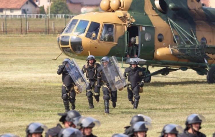 EUFOR do ta rrisë numrin e ushtarëve në Bosnje pas tensioneve