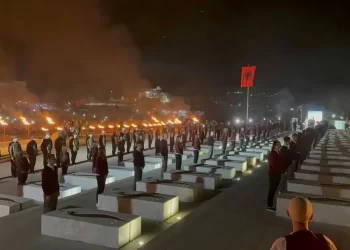 Bekim Jashari: Faleminderit bashkëkombësve që vizituan e bënë homazhe në Kompleksin Memorial ‘Adem Jashari’