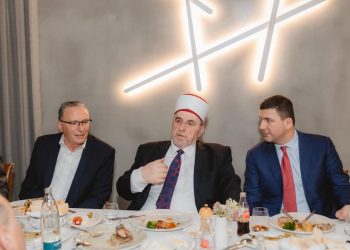 Memli Krasniqi pret delegacionin e BIK-ut për iftar: Solidariteti dhe uniteti na bëjnë më të fortë