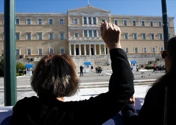 Punonjësit e mediave në Greqi nisin grevën