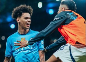 Man.City përmbys Plymouth-in, një mbrojtës 19-vjeçar nderon “Qytetarët”