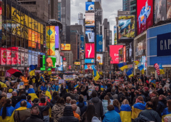 Shpërthejnë protesta pro-Ukrainës në SHBA pas përplasjes Trump-Zelensky