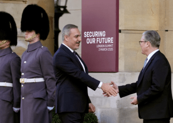Nis samiti i Britanisë së Madhe për Ukrainën – kush janë pjesëmarrësit?