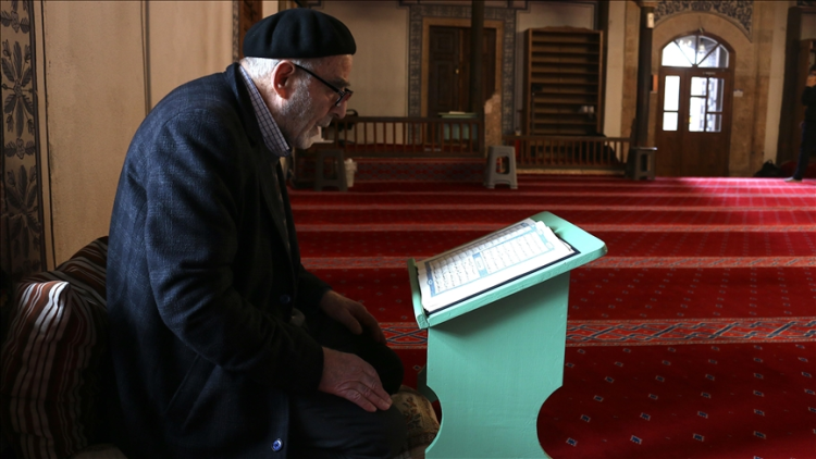 Latif Latifi nga Koliqi sivjet po e agjëron Ramazanin e 82-të me radhë