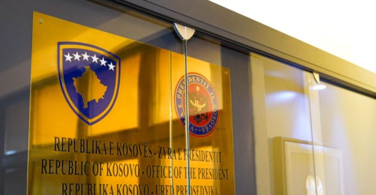 Presidenca: Publikimi i fotografisë me gratë e inteligjencës u bë me vlerësimin e AKI-së