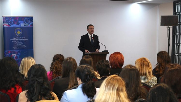 63 për qind e të rekrutuarve në administratë në vitin 2024 ishin gra