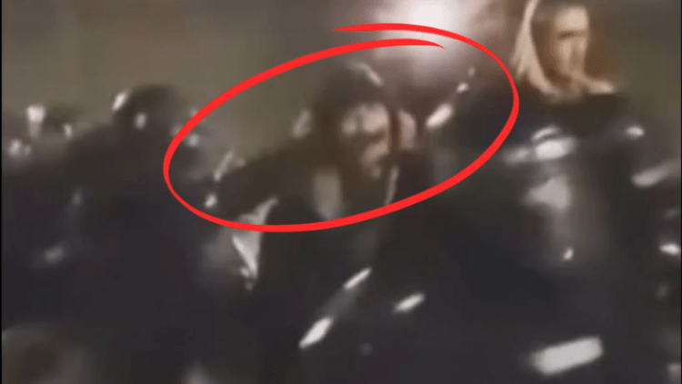 Vuçiq g*ënjeu se polici me rroba civile u sulmua nga studentët, pamjet tregojnë të kundërtën – ai u godit nga xhandarmeria