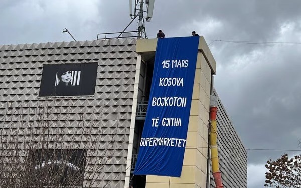 Pakënaqësia për rritjen e çmimeve, bëhet thirrje për bojkotimin e supermarketeve