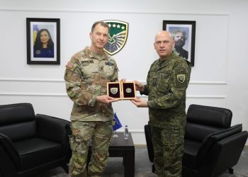 Jashari dhe Abernethy bisedojnë për bashkëpunimin e shkëlqyer ndërmjet FSK-së dhe EUCOM-it