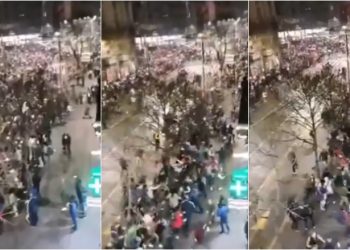 Moment i çuditshëm nga protesta në Beograd – rruga e mbushur me njerëz u zbraz në pak sekonda