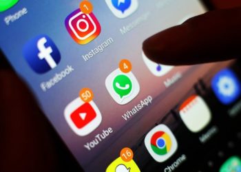 A doni të shpëtoni nga depresioni? Reduktoni përdorimin e rrjeteve sociale