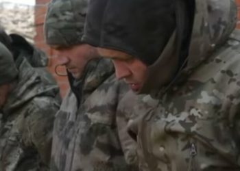 Ukrainasit zënë rob lufte pesë ushtarë rusë në Kursk