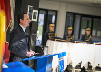 Kurti mori pjesë në ceremoninë e ndërrimit të drejtorit të Ekipit Këshillues dhe Ndërlidhës të NATO-s