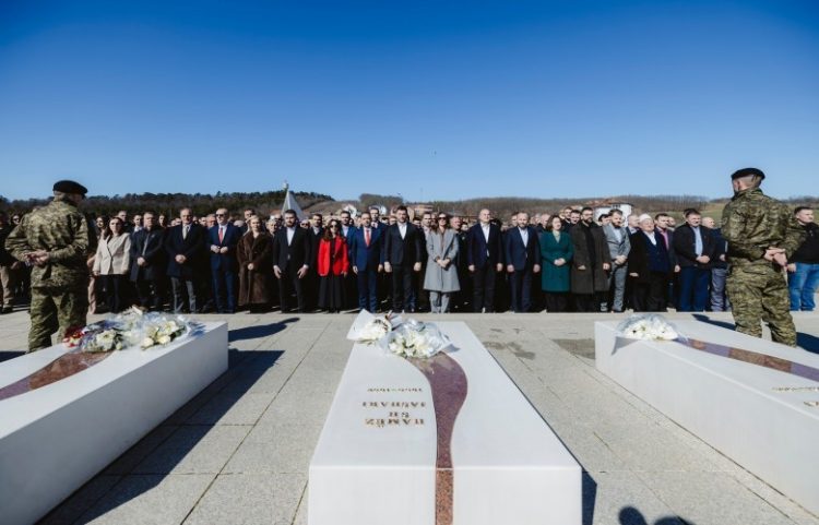 Kryetari Krasniqi: Prekazi është altari i lirisë, themeli i shtetit, zemra e kombit