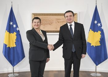 Kryeministri Kurti mirëpriti Kryetaren e Komunës së Foçës në Izmir, Saniye Fıçı