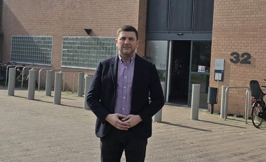 Krasniqi viziton Thaçin në Hagë: Padrejtësisht i mohohet vizita tek babai