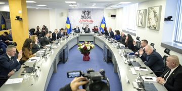 Qeveria mbajti mbledhje elektronike, këto janë vendimet që u miratuan