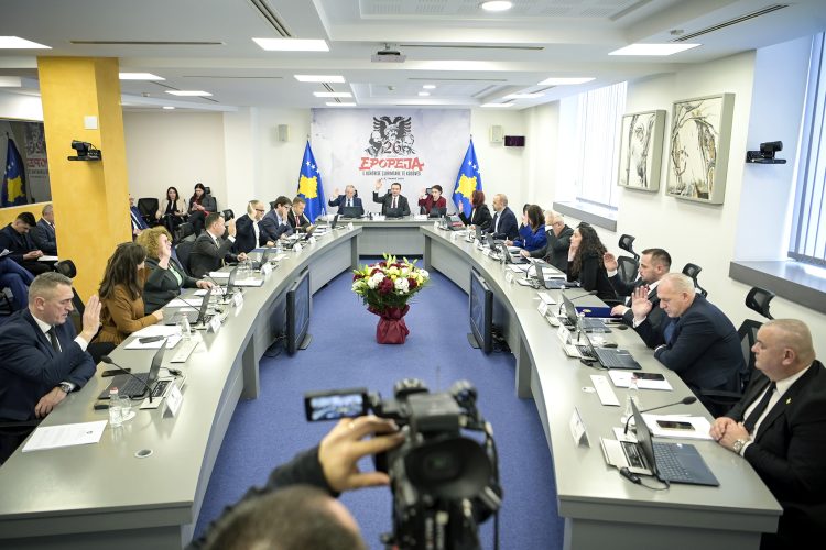 Qeveria mbajti mbledhje elektronike, këto janë vendimet që u miratuan