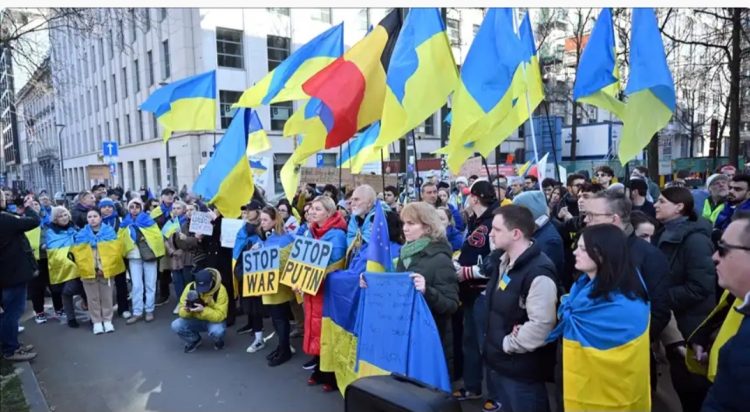 Protestë kundër Trumpit në Bruksel pas debatit me Zelenskyyn