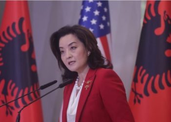 Ish-ambasadorja amerikane në Tiranë, Yuri Kim, me detyrë të re në Departamentin e Shtetit