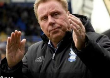 Ish-trajneri i njohur britanik fyen Shqipërinë, e quan ‘rival të kotë’: As kam ndërmend ta shoh ndeshjen. Çfarë të shoh, si do fitojmë 5-0?