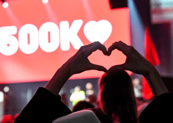 Besnikëria e diasporës ndaj Kurtit