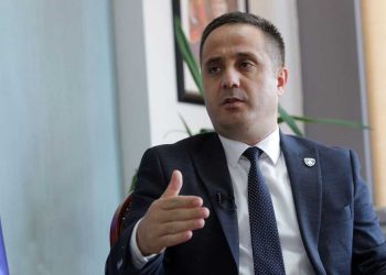 Driton Selmanaj kërkon “përsëritje” të zgjedhjeve në mërgatë, edhe në konsulata dhe me postë
