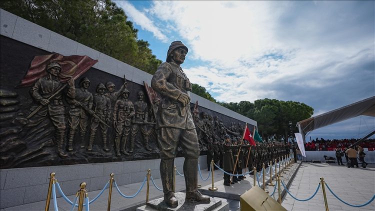 Turkiye feston 110-vjetorin e Ditës së Fitores dhe Dëshmorëve të Çanakalasë