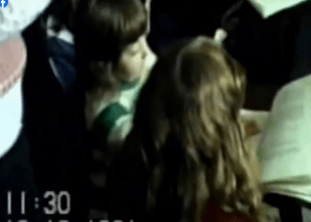 Mësimdhënësit rrëfejnë për rolin e shtëpive-shkolla në vitet e 90-ta