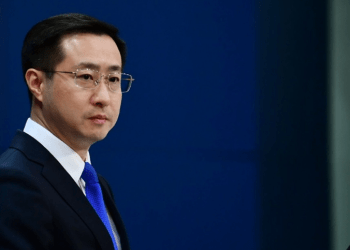 Kina i përgjigjet Trump: Nëse SHBA dëshiron ‘luftë’ tregtare, ne jemi gati