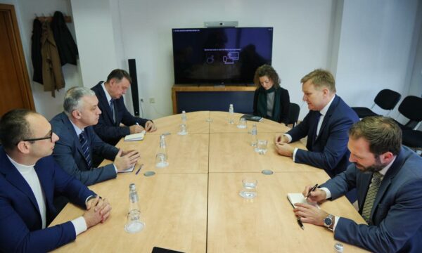 Takimi me emisarin, çfarë i kërkoi Lista Serbe Sorensenit?