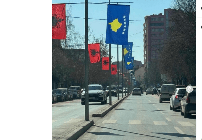 Epopeja e UÇK-së mbushë Mitrovicën me flamuj kombëtarë e shtetërorë