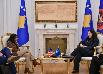 Osmani takohet me Prattipatin, diskutojnë për situatën e sigurisë dhe hapat drejt formimit të qeverisë