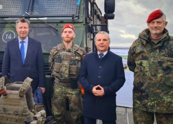 Rohde shoqëron Rutten e delegacionin e tij në Kampin “Film City” në Prishtinë