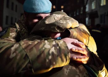 Rusia dhe Ukraina shkëmbejnë 372 të burgosur