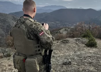 “Për të garantuar sigurinë e përgjithshme”, ushtarët letonezë patrullojnë në veri