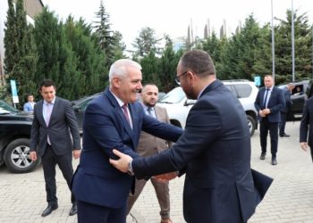 Sveçla priti në takim ministrin nga Maqedonia e Veriut, flasin për thellimin e bashkëpunimit