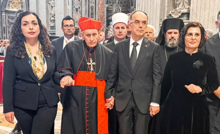 Nga Finlanda në Vatikan, Osmani me homazhe për Papën