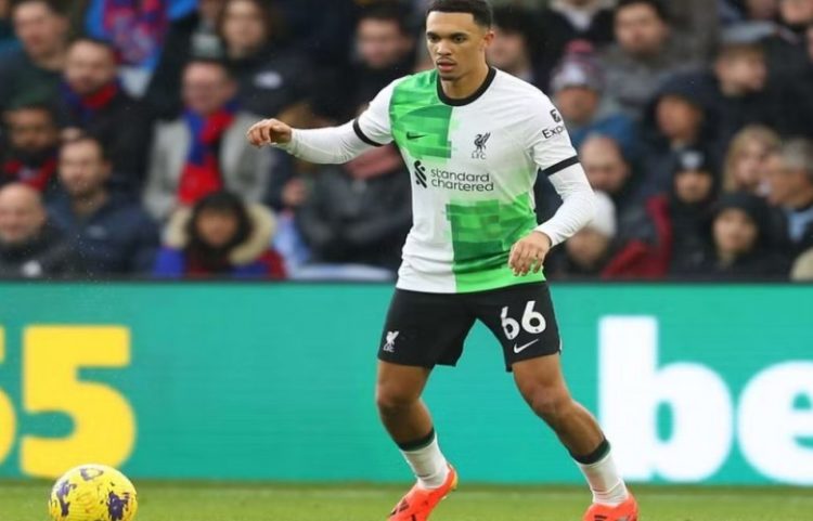 Alexander-Arnold në Real Madrid? Kështu përgjigjet Robertson