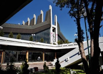 Nënshkruhet marrëveshja për revitalizimin e Pallatit të Rinisë e Sportit