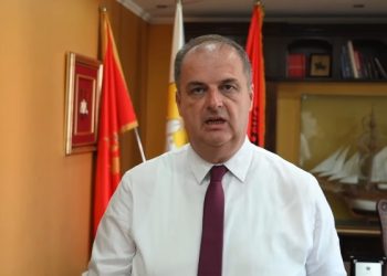 Nimanbegu thirrje për protestë: Mos ta shndërrojmë Plazhin e Madh në beton