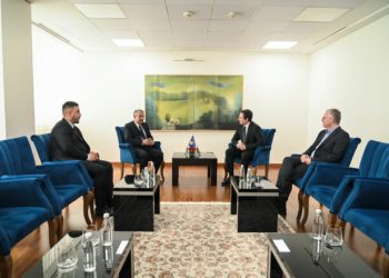 Kurti takohet me Etem Arifin dhe Artan Asllanin, pajtohen mbi rëndësinë e formimit të qeverisë