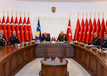 Komandanti i FSK-së në vizitë zyrtare në Turqi, diskuton për themelimin e bashkëpunimit ushtarak mes dy vendeve