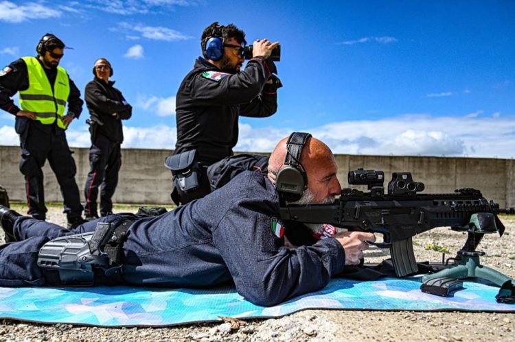 Ushtarët e KFOR-it stërviten në Prishtinë